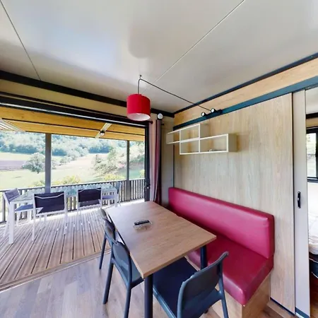 Confortable 5 Pers Avec Terrasse à - Api-1-52-1248 Parque de Campismo