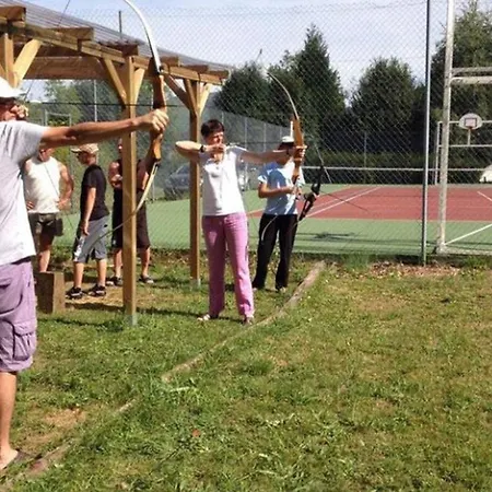 Confortable 5 Pers Avec Terrasse A - Api-1-52-1248 Vic-sur-Cère
