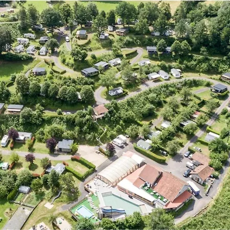 Confortable 5 Pers Avec Terrasse à - Api-1-52-1248 *